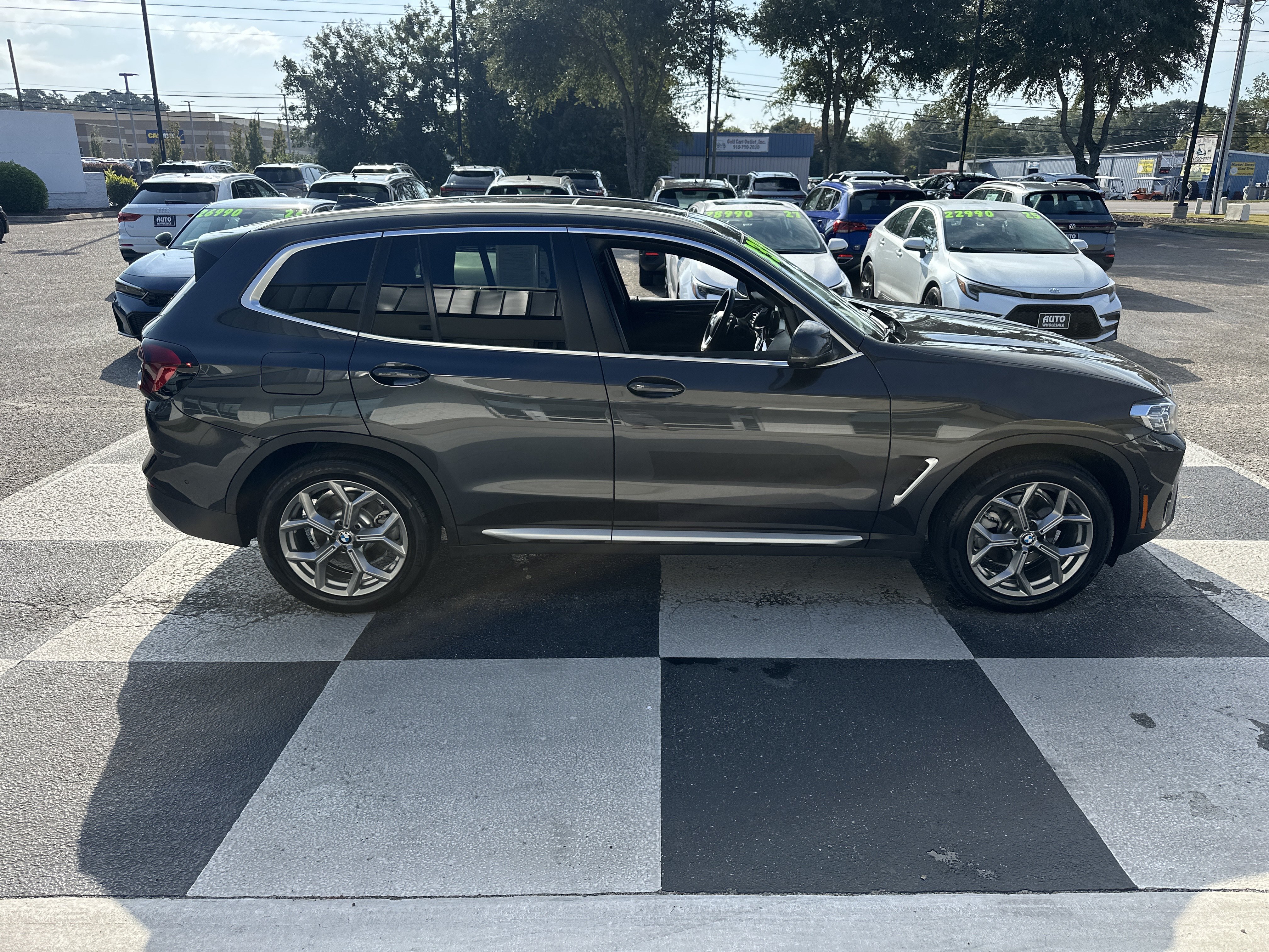Used 2024 BMW X3 sDrive30i w/ Premium Package RWD image 4