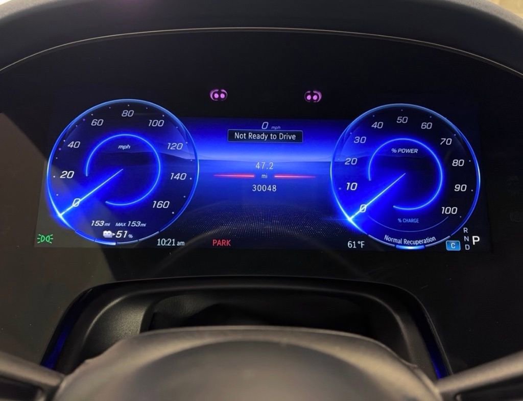 Certified 2023 Mercedes-Benz EQS 580 4MATIC SUV w/ Acoustic Comfort Package image 18