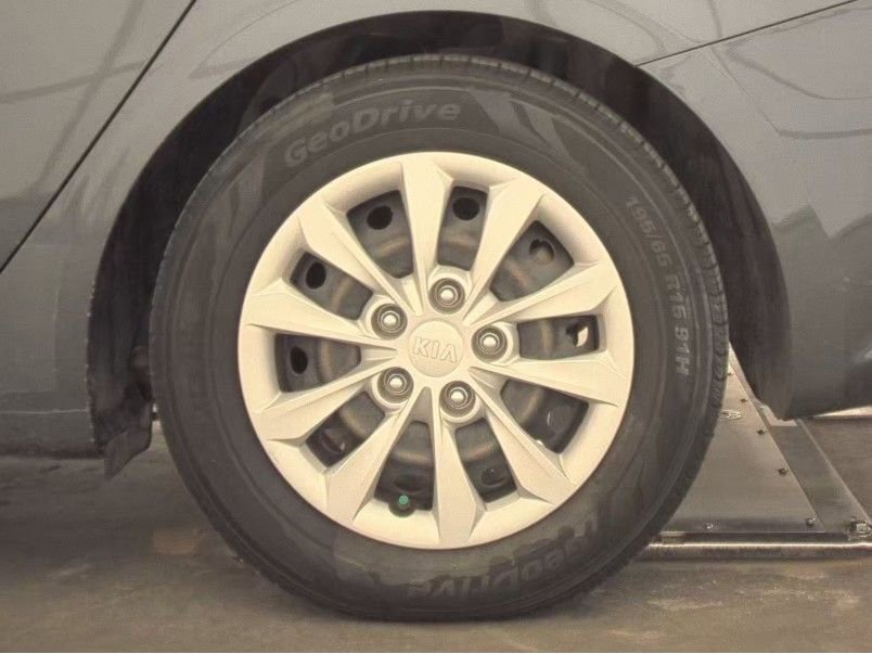 Used 2021 Kia Forte Sedan image 11