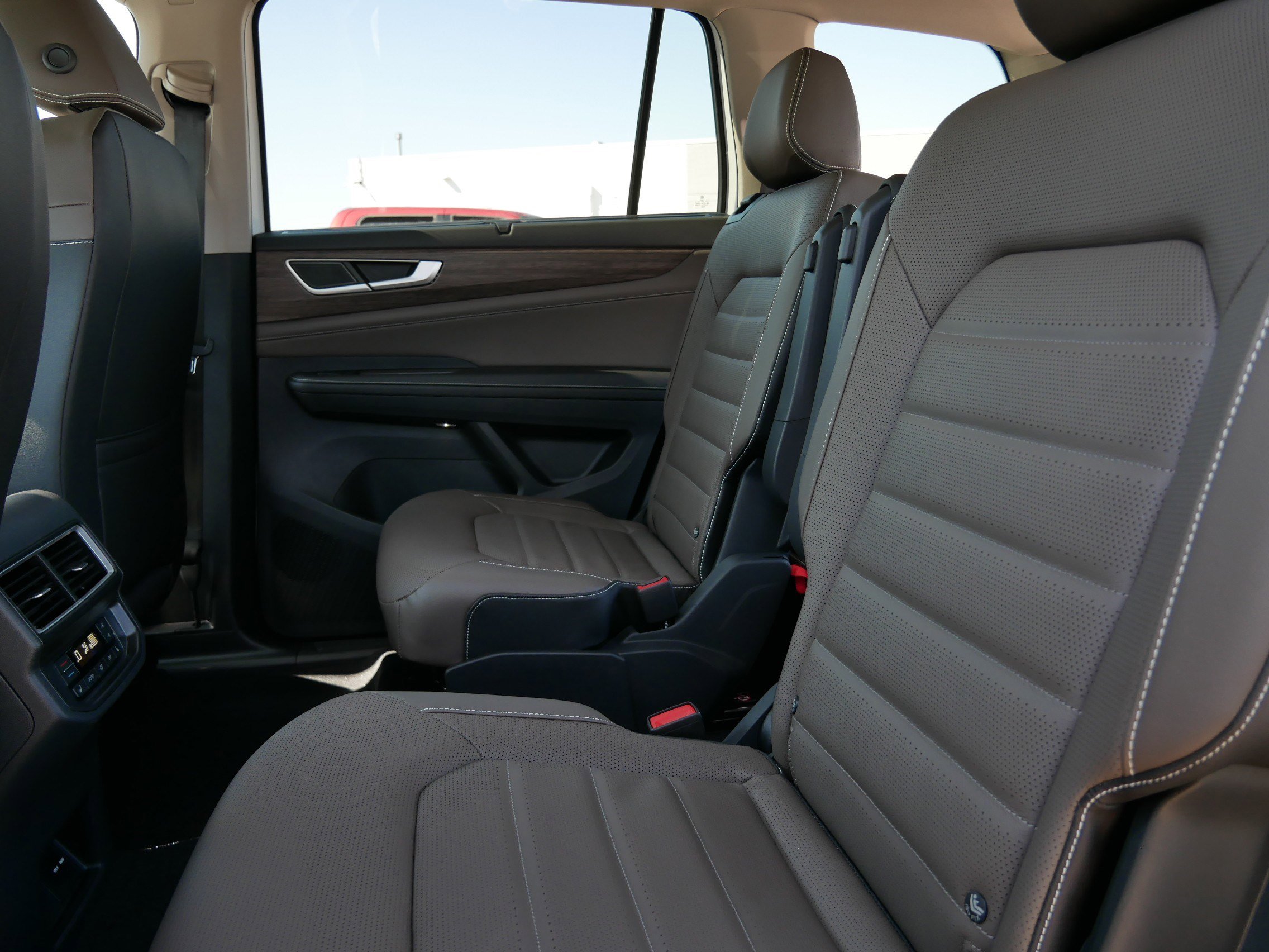 New 2026 Volkswagen Atlas SEL image 5