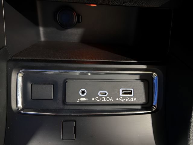 Certified 2025 Subaru Ascent Premium image 23