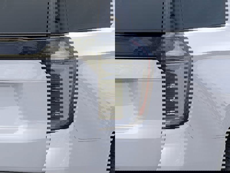 New 2026 Chevrolet Suburban Z71 image 11