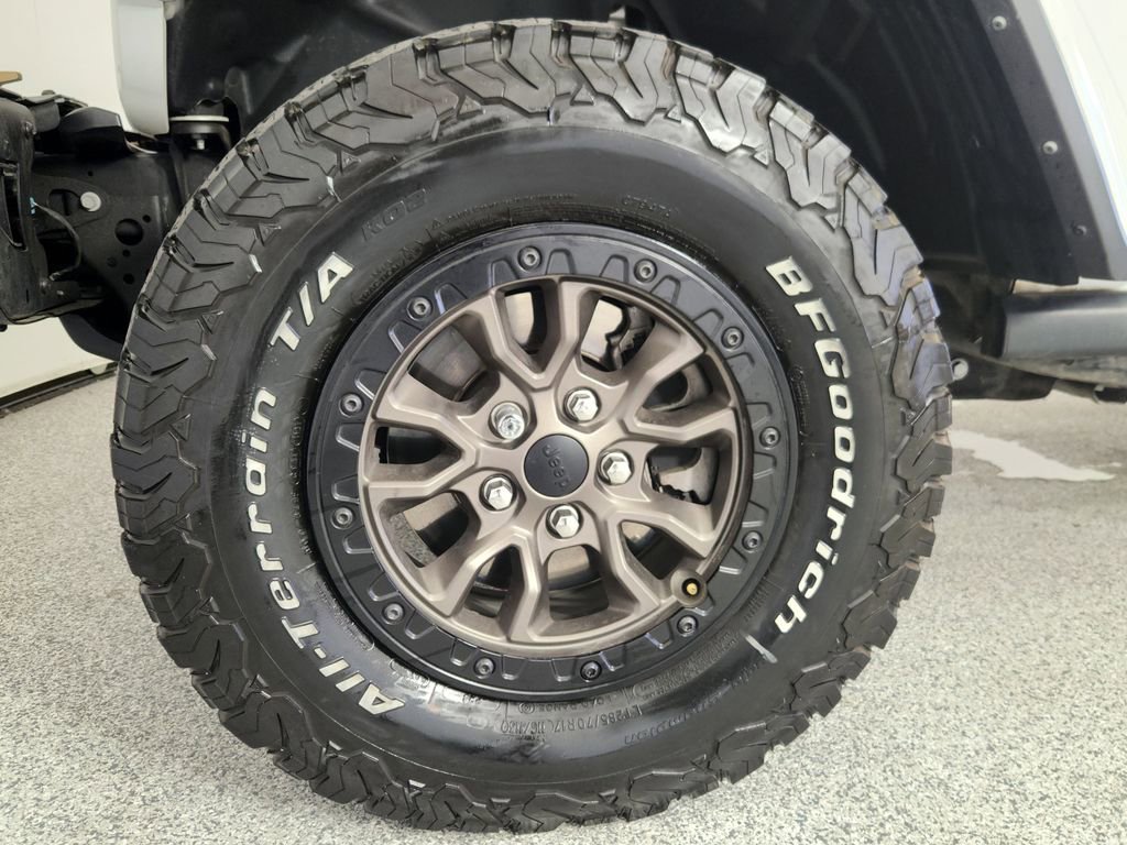 Used 2021 Jeep Wrangler Unlimited Rubicon w/ Trailer Tow Package image 13