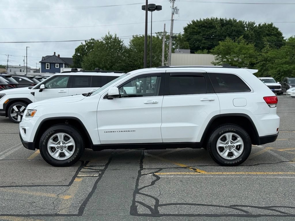 Used 2016 Jeep Grand Cherokee Laredo w/ Quick Order Package 23E AWD/4WD image 2