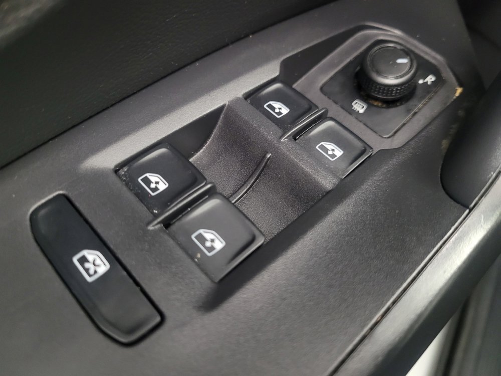 Used 2019 Volkswagen Jetta S w/ Driver Assistance Package image 27