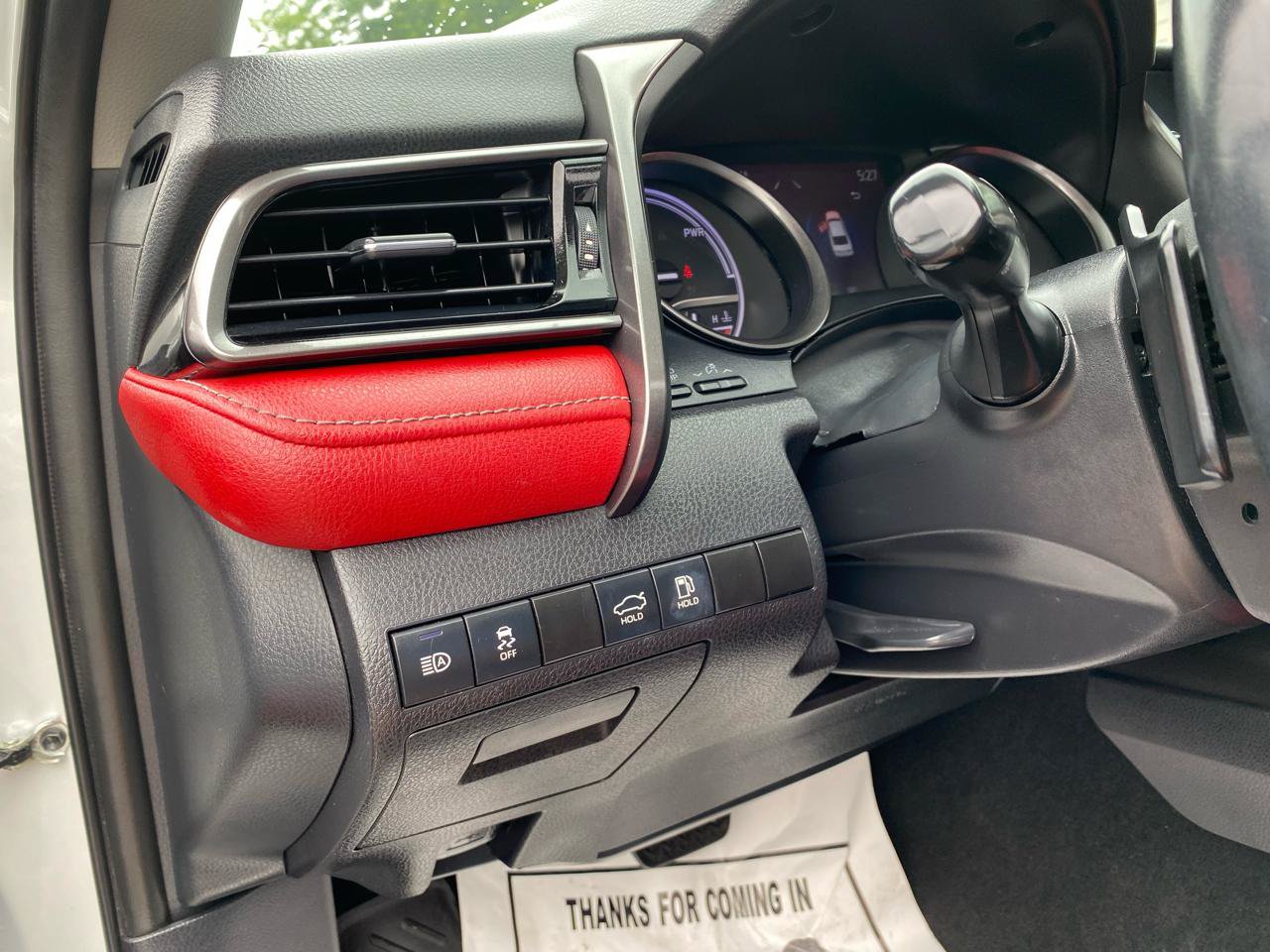 Used 2022 Toyota Camry XSE FWD image 18