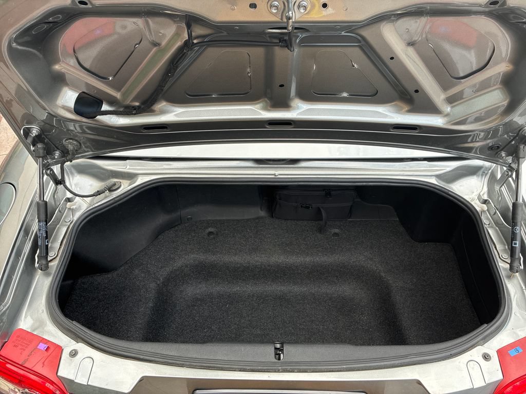 Used 2010 MAZDA MX-5 Miata Touring w/ Suspension Pkg RWD image 32