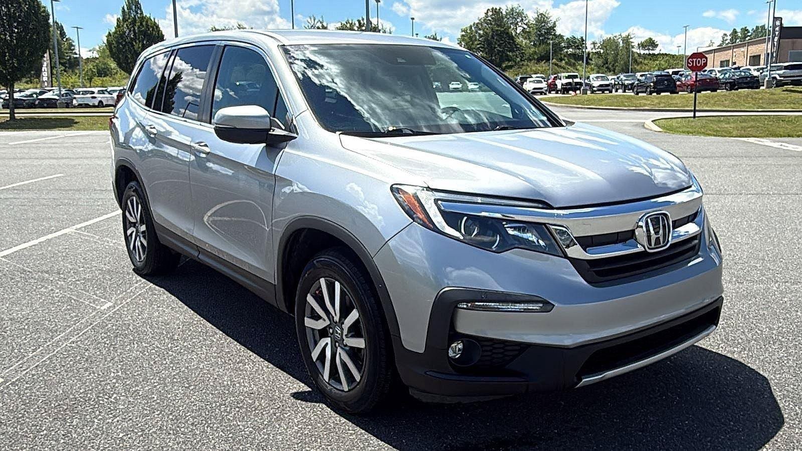 Used 2021 Honda Pilot EX image 1
