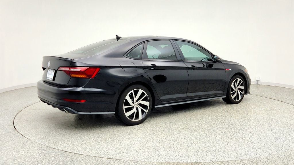 Used 2019 Volkswagen Jetta GLI FWD image 5