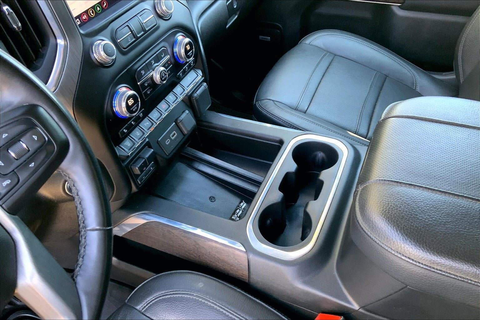 Used 2023 GMC Sierra 3500 Denali w/ Denali Ultimate Package image 15