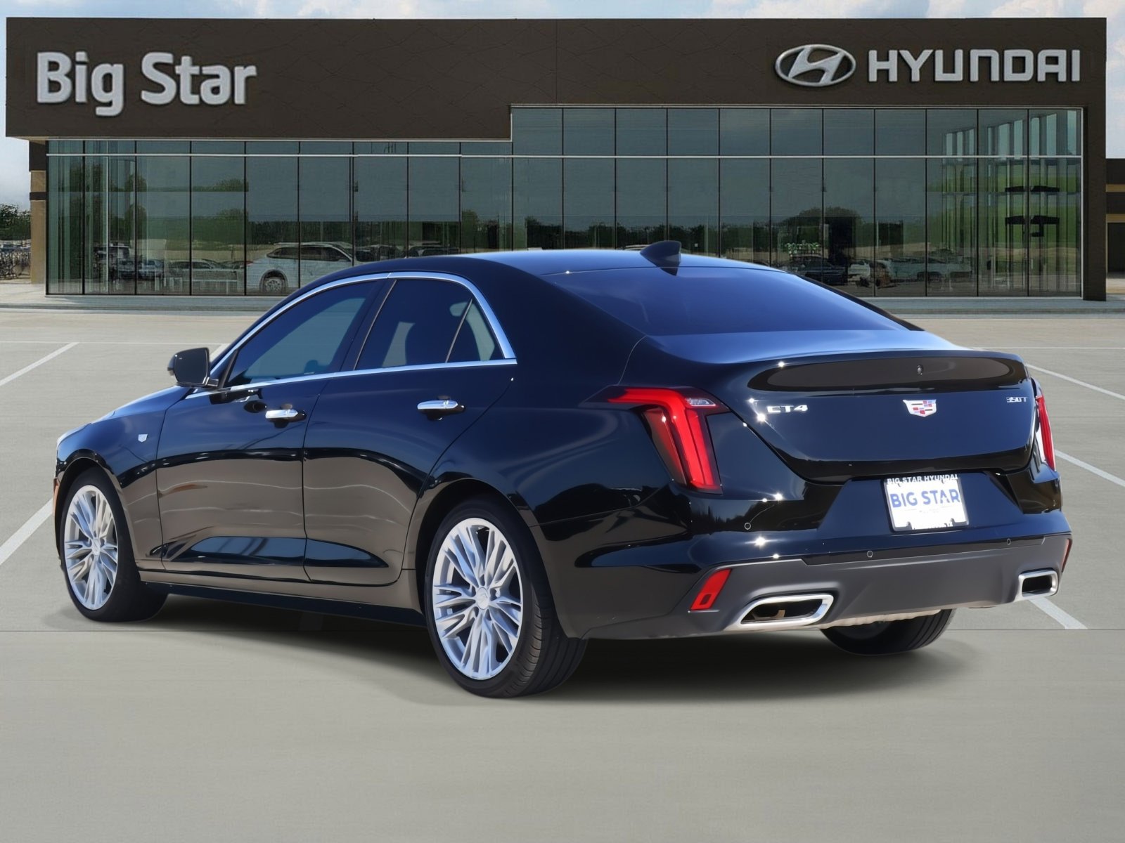 Used 2025 Cadillac CT4 Premium Luxury image 3