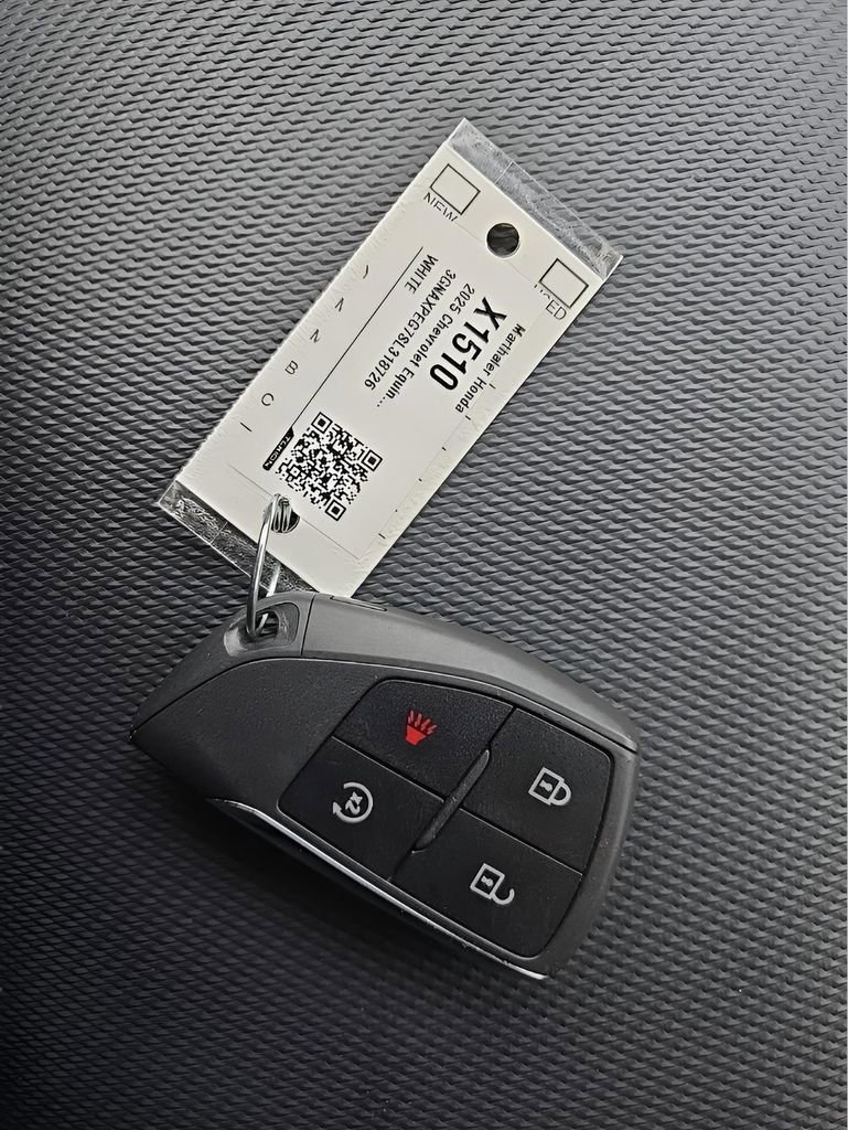 Used 2025 Chevrolet Equinox LT AWD/4WD image 28
