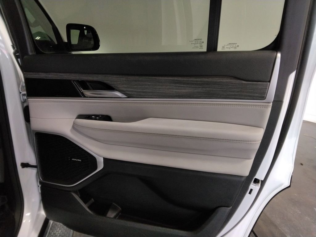 Used 2023 Jeep Wagoneer Series II w/ Premium Group I image 46