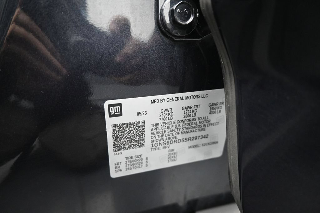 Used 2025 Chevrolet Suburban Z71 AWD/4WD image 19