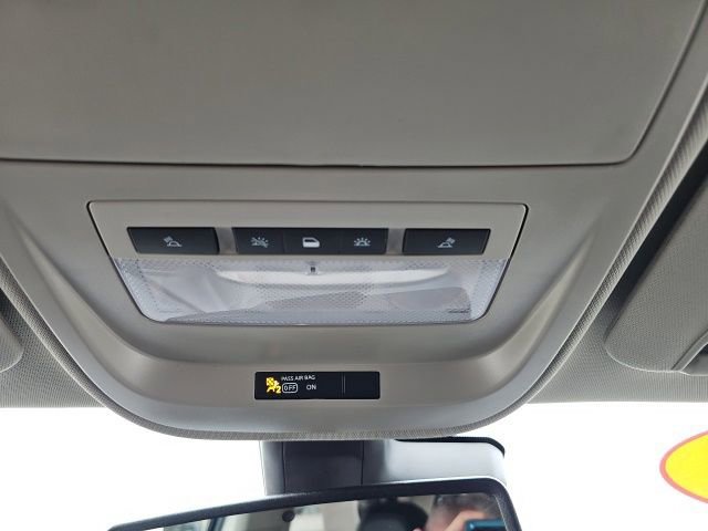 Used 2022 GMC Canyon Denali w/ Denali Black Edition Package image 47