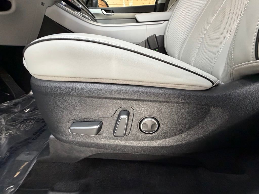 Certified 2023 Hyundai Palisade SEL image 26