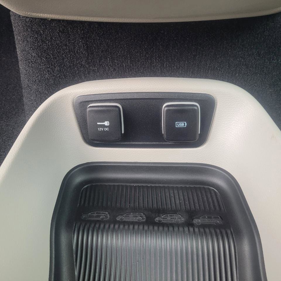 Used 2017 Chrysler Pacifica Touring Plus image 25