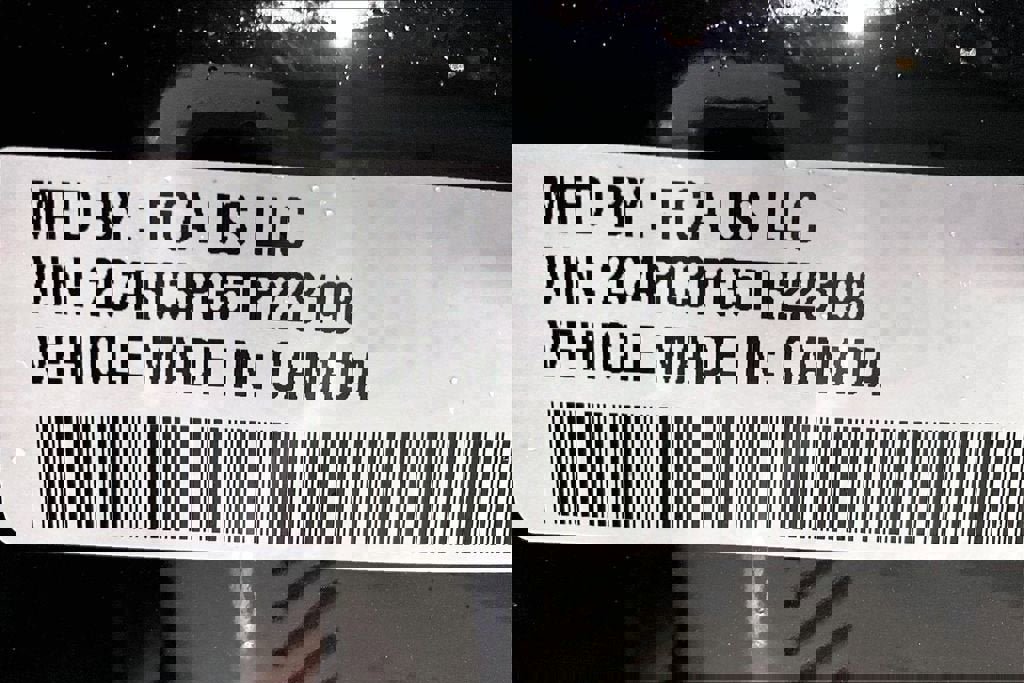 New 2026 Chrysler Pacifica Pinnacle w/ Trailer Tow Group image 10