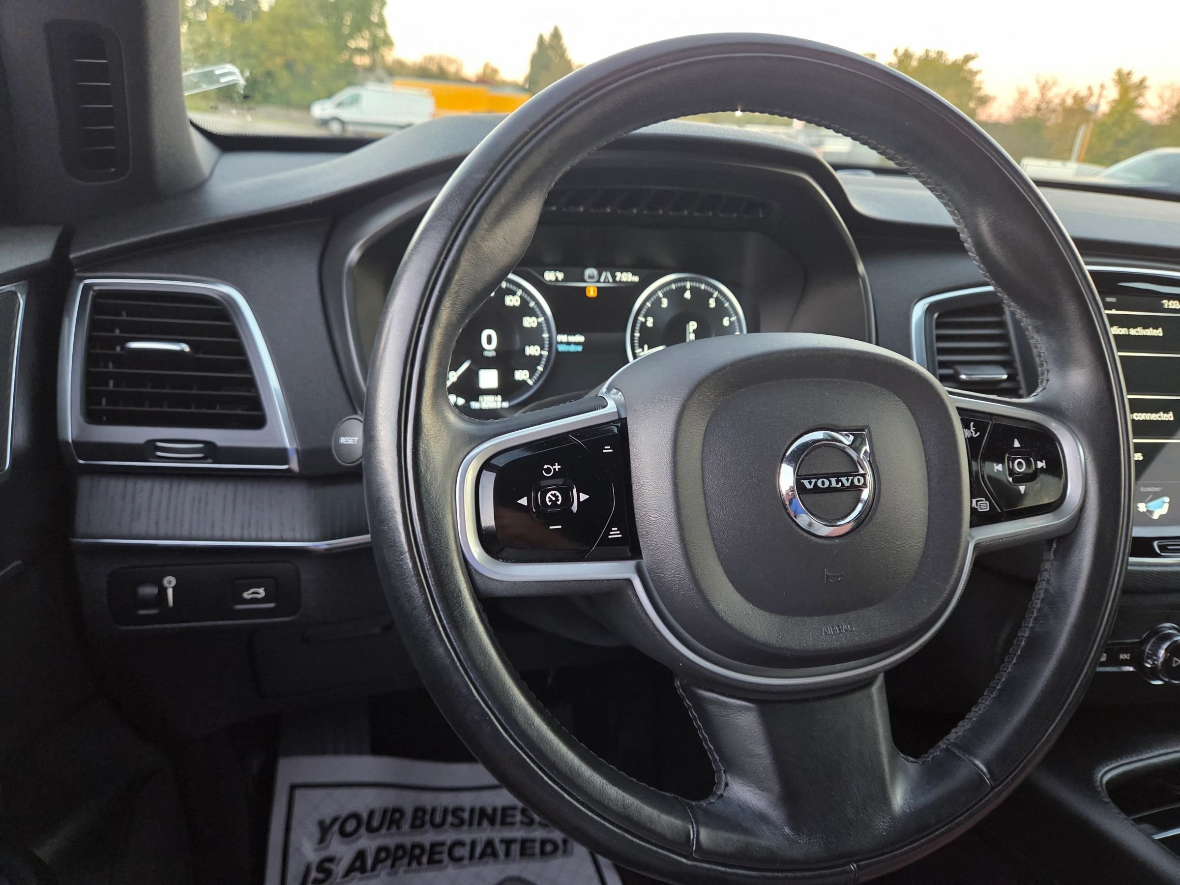 Used 2020 Volvo XC90 T5 Momentum w/ Protection Package AWD/4WD image 26