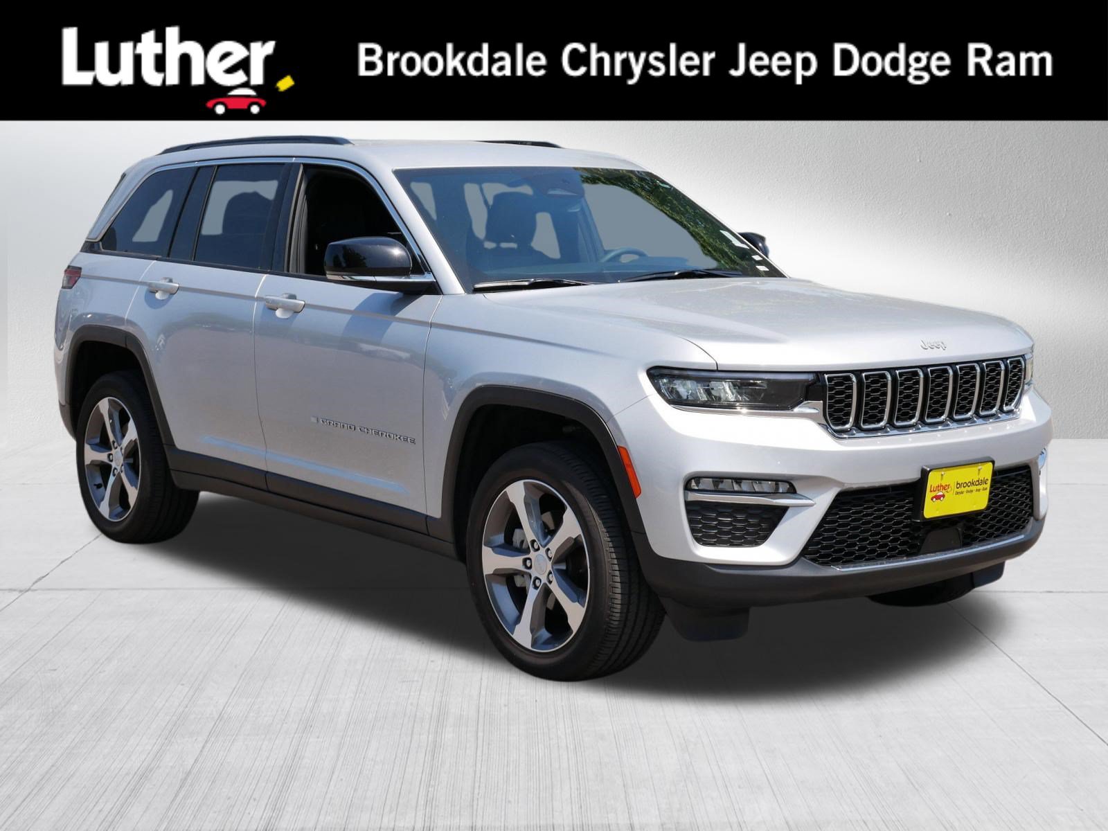 Used 2025 Jeep Grand Cherokee Limited w/ Trailer Tow Package
