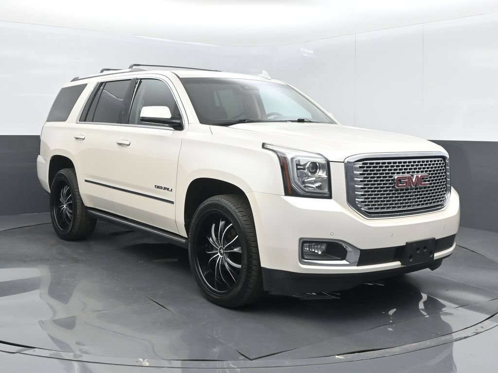Used 2015 GMC Yukon Denali w/ Premium Package AWD/4WD image 3