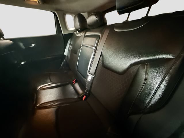 Used 2018 Jeep Compass Latitude w/ Popular Equipment Group FWD image 23
