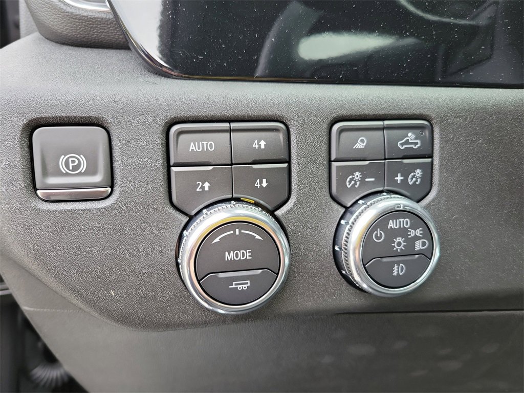 New 2025 GMC Sierra 3500 SLT w/ SLT Convenience Package image 26