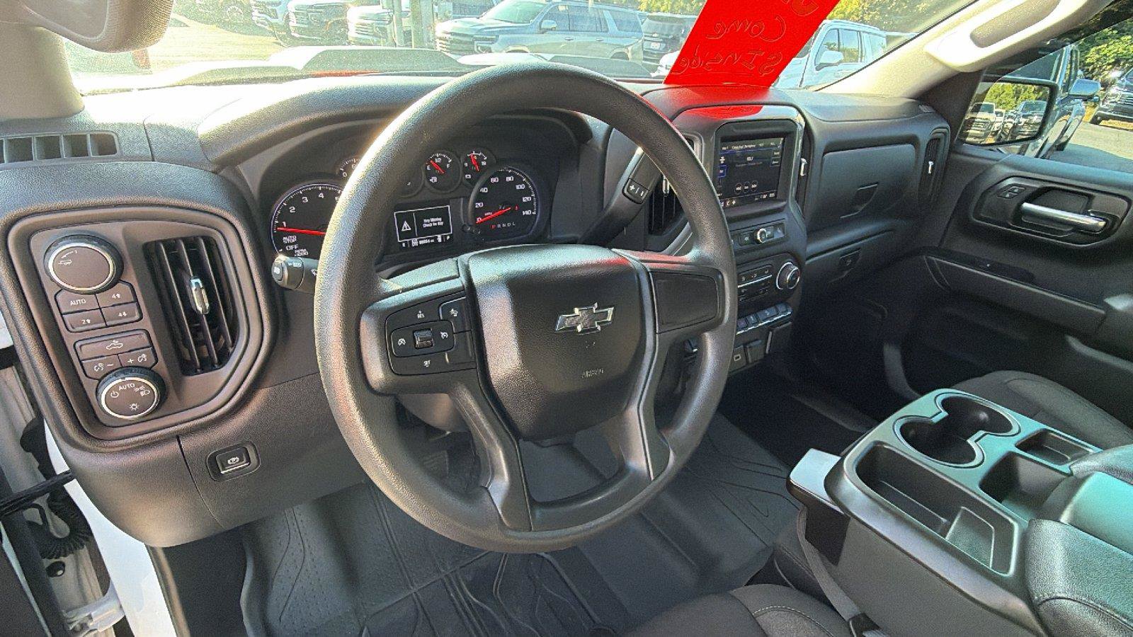 Used 2023 Chevrolet Silverado 1500 Custom Trail Boss AWD/4WD image 3