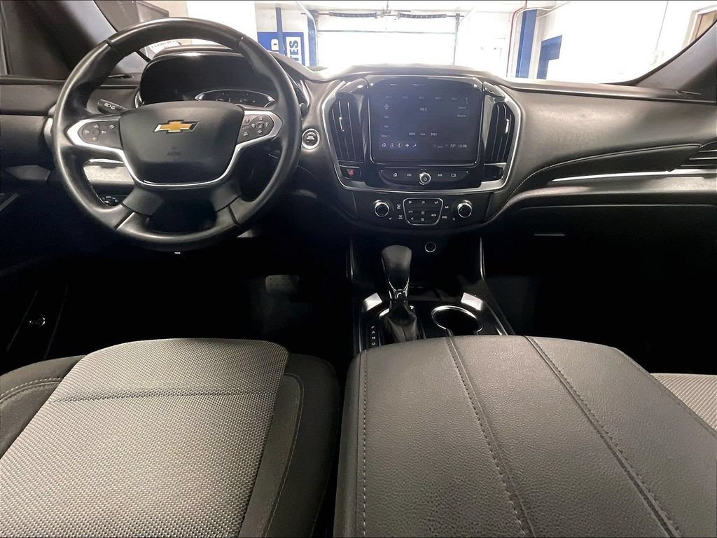 Used 2023 Chevrolet Traverse LT AWD/4WD image 22