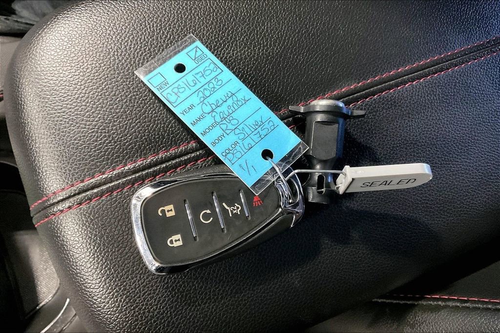 Used 2023 Chevrolet Equinox RS image 13