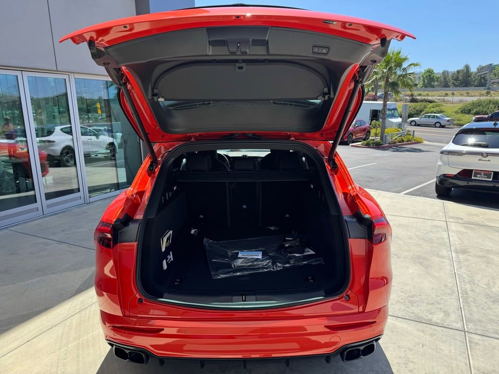 New 2026 Maserati Grecale Modena image 10