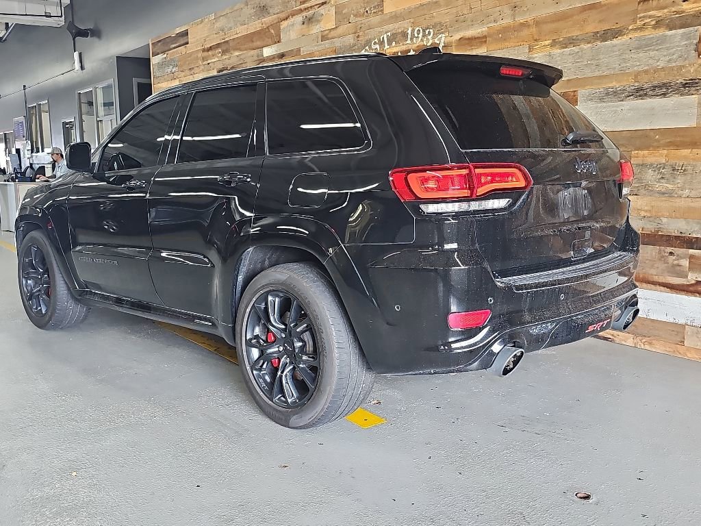 Used 2021 Jeep Grand Cherokee SRT w/ Trailer Tow Group IV AWD/4WD image 4