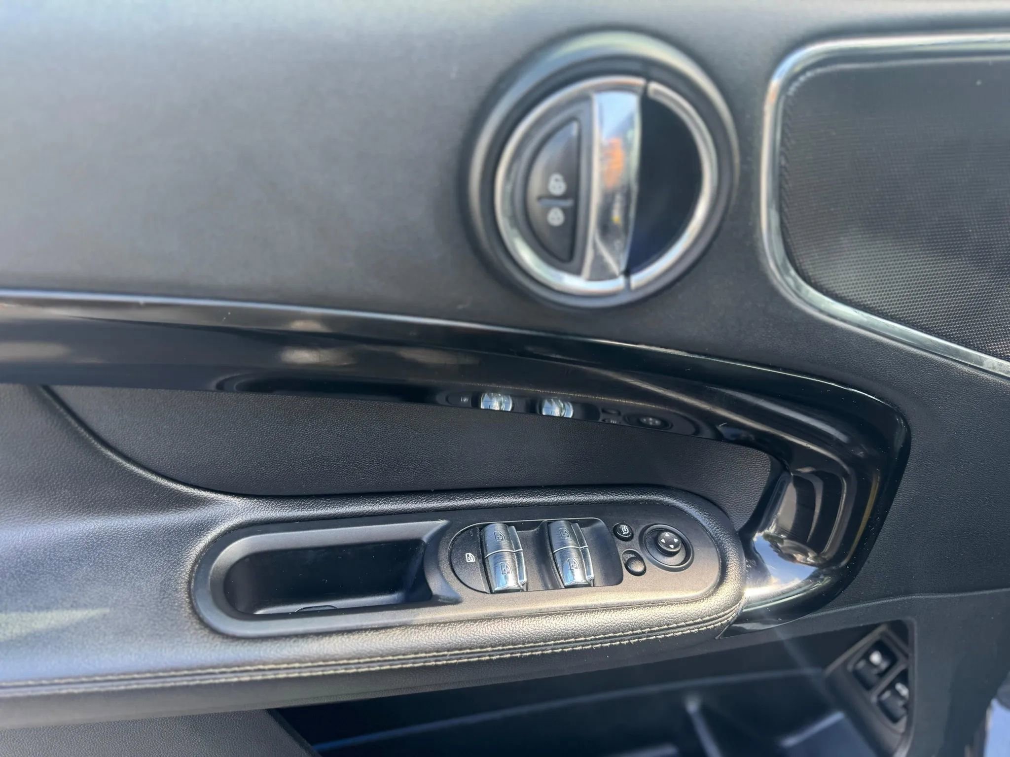 Used 2019 MINI Cooper Countryman SE AWD/4WD image 23