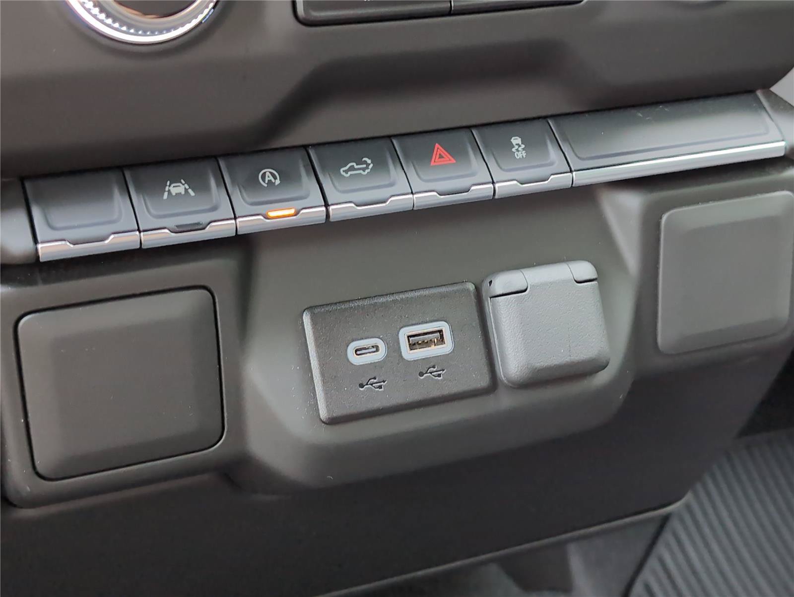 Used 2025 GMC Sierra 1500 Pro w/ Graphite Edition AWD/4WD image 22