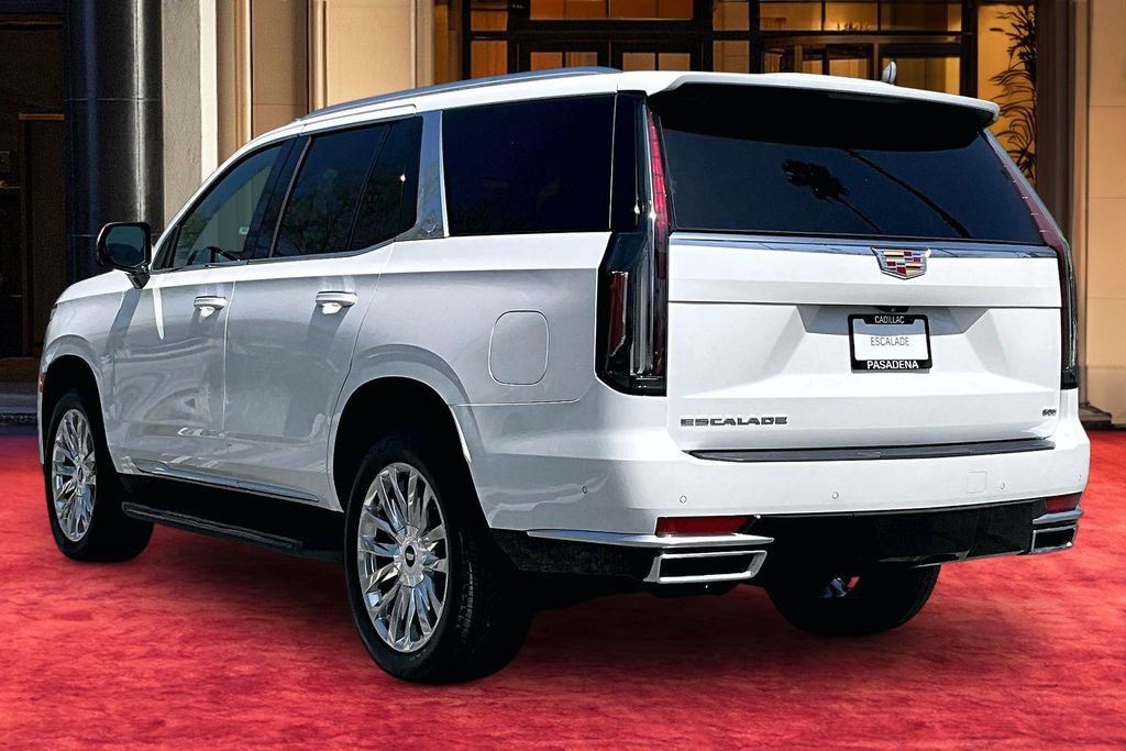 Used 2021 Cadillac Escalade Premium Luxury AWD/4WD image 4