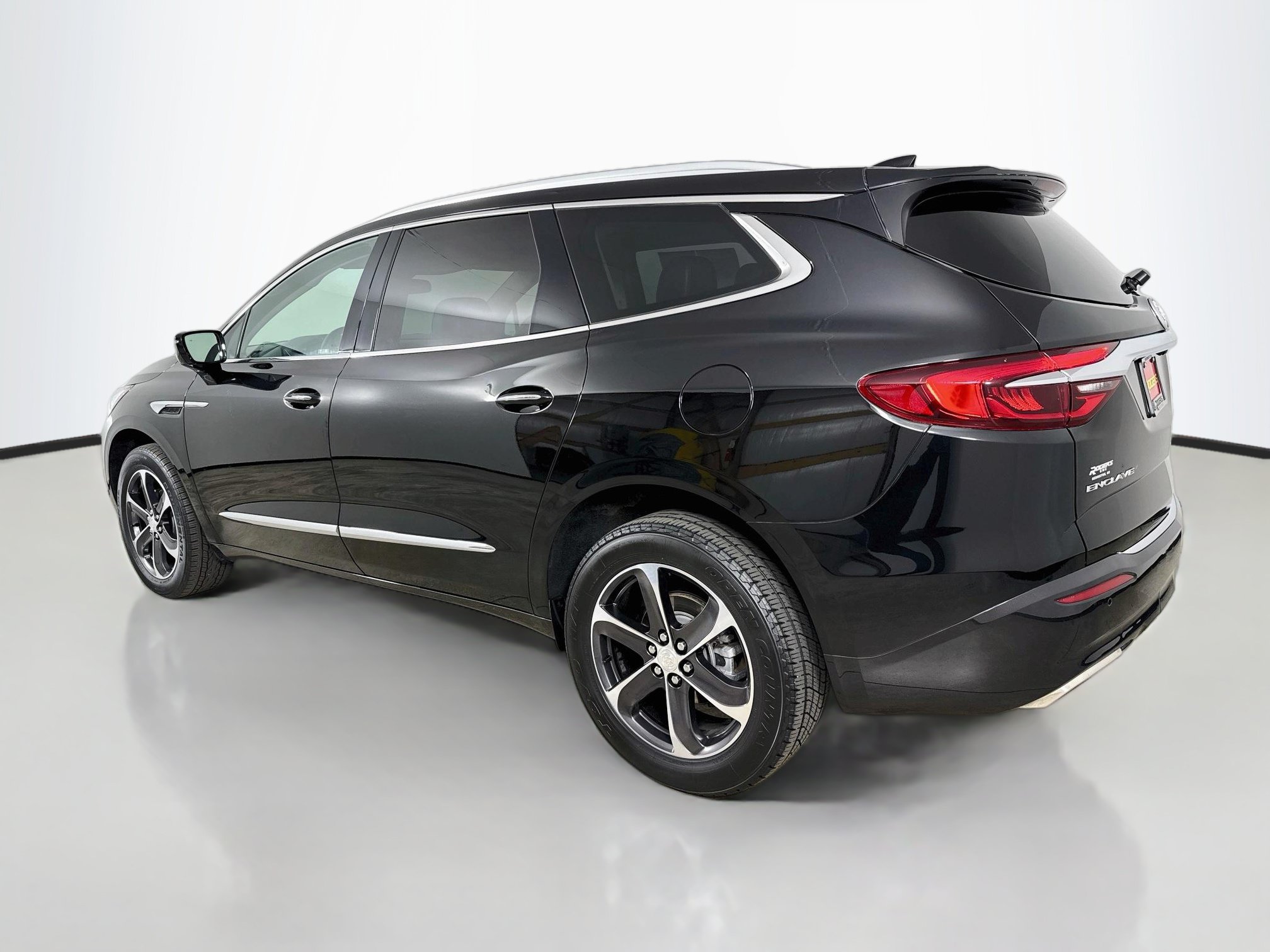 Used 2020 Buick Enclave Essence w/ Sun And Navigation Package FWD image 6
