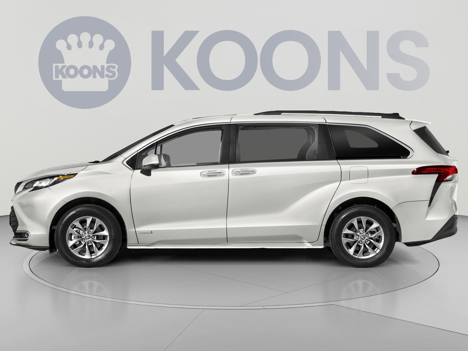 Used 2021 Toyota Sienna XLE FWD image 4