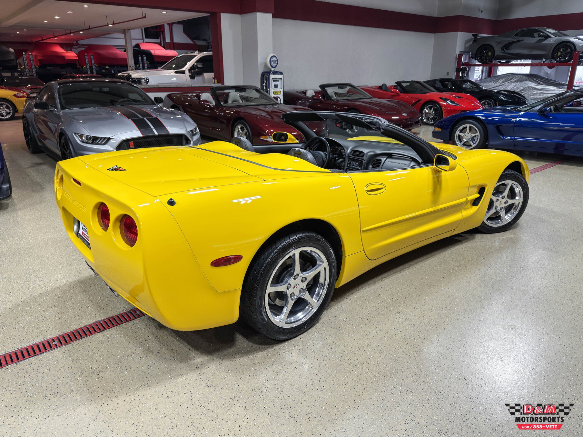 Used 2000 Chevrolet Corvette Convertible image 46