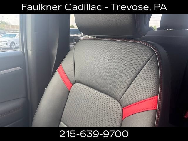Used 2025 Chevrolet Colorado Z71 w/ Z71 Convenience Package 2 AWD/4WD image 21