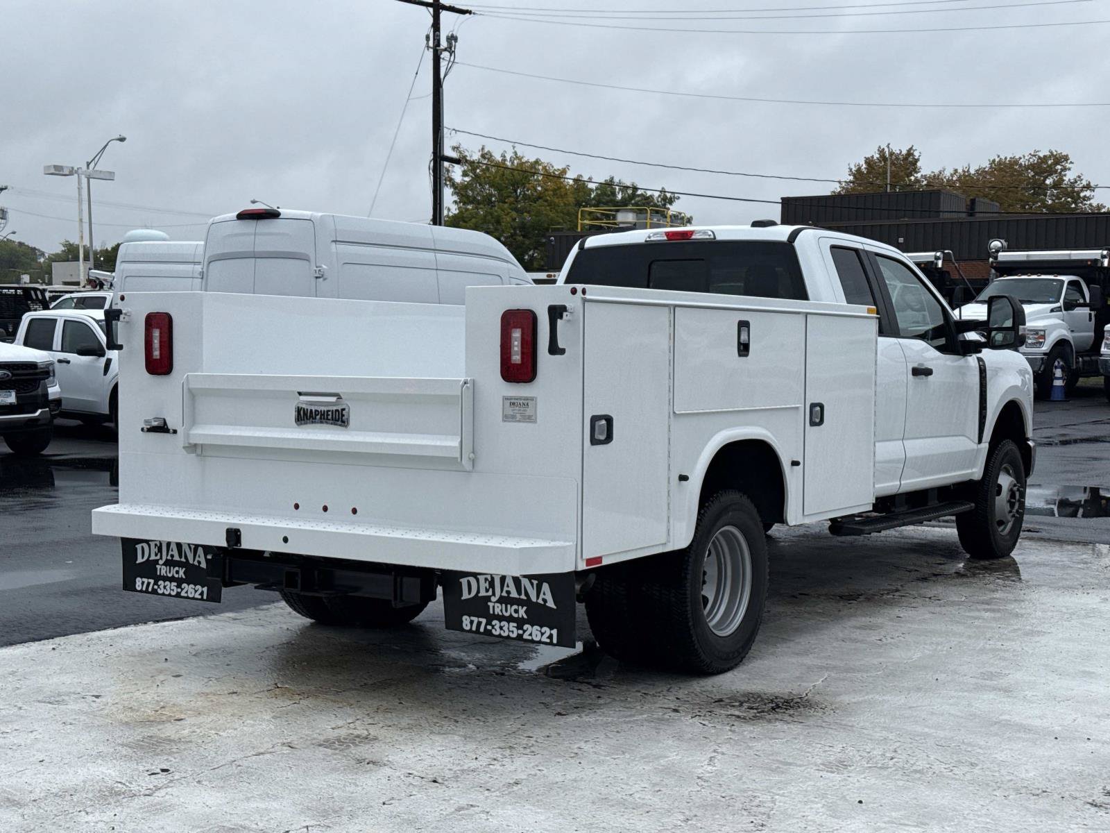 New 2027 Ford F350 XL w/ XL Chrome Package AWD/4WD image 3