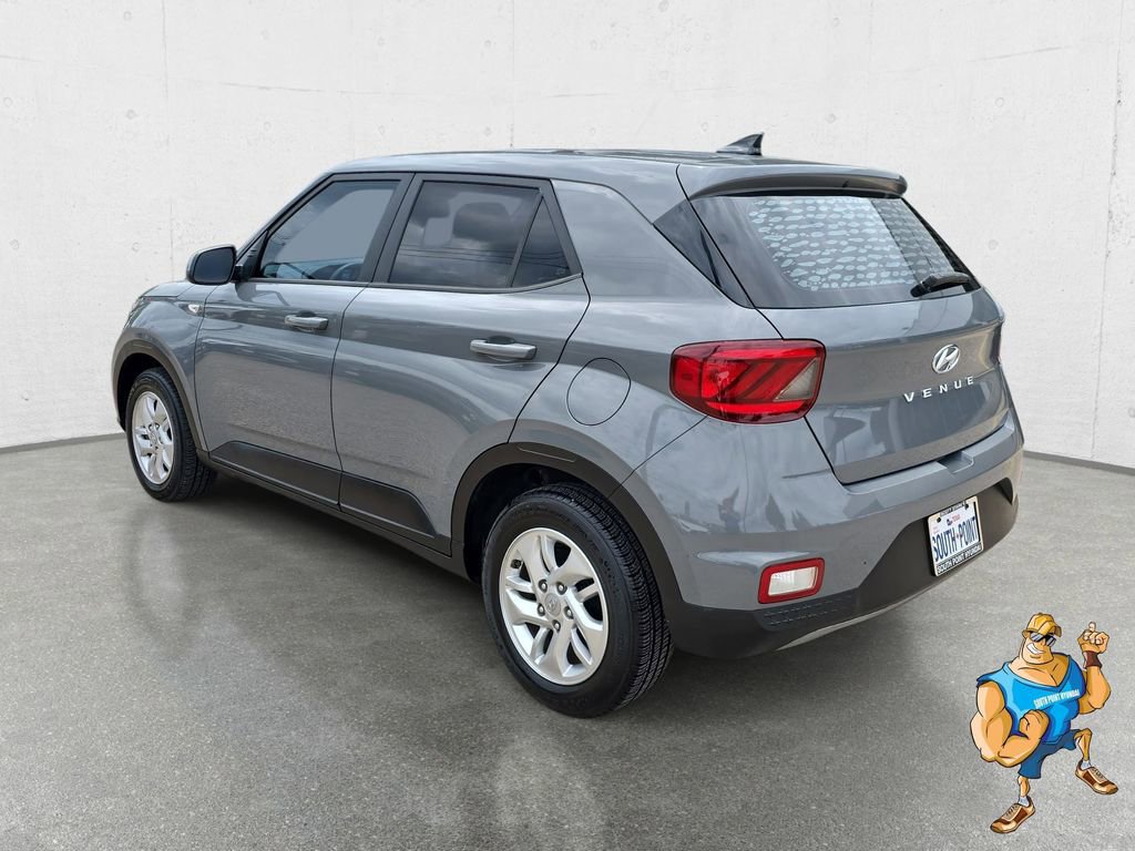 Used 2021 Hyundai Venue SE FWD image 7