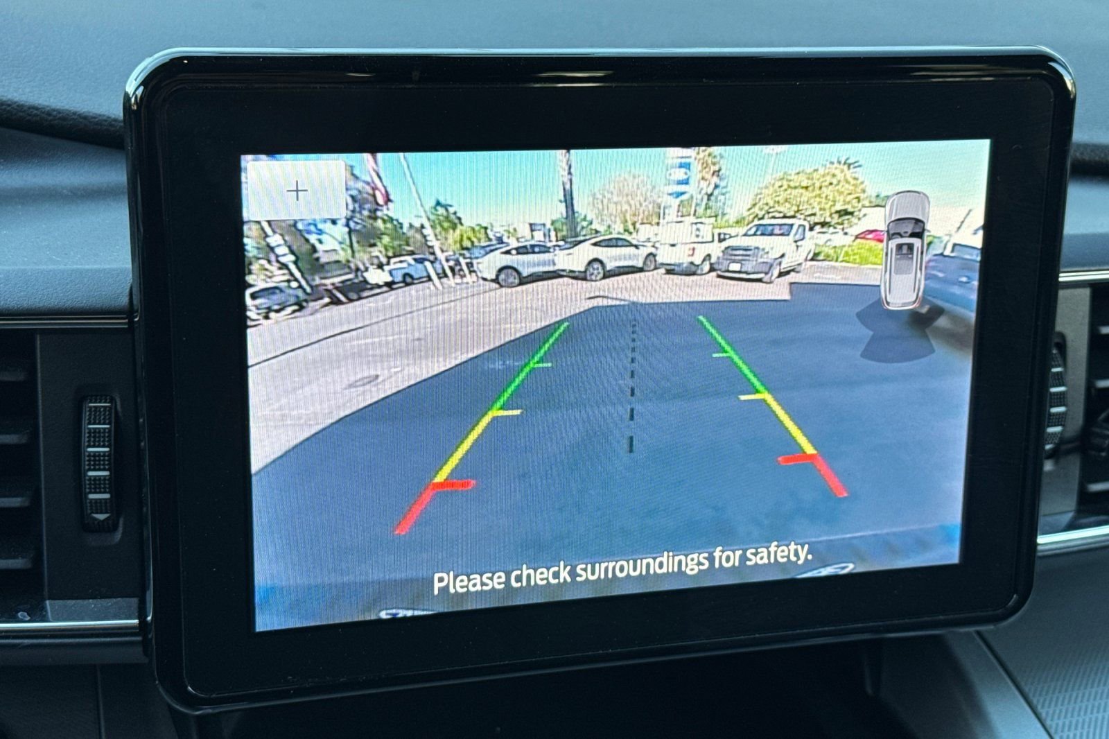 Certified 2022 Ford Explorer XLT w/ Equipment Group 202A image 22