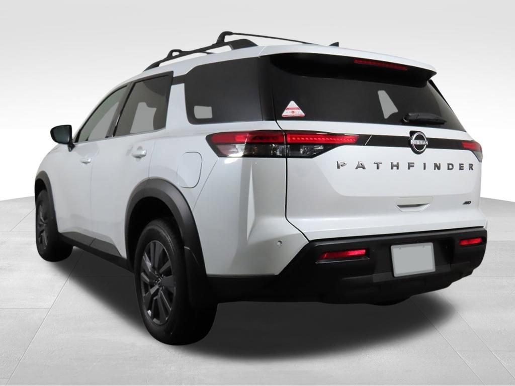 New 2026 Nissan Pathfinder SV image 3