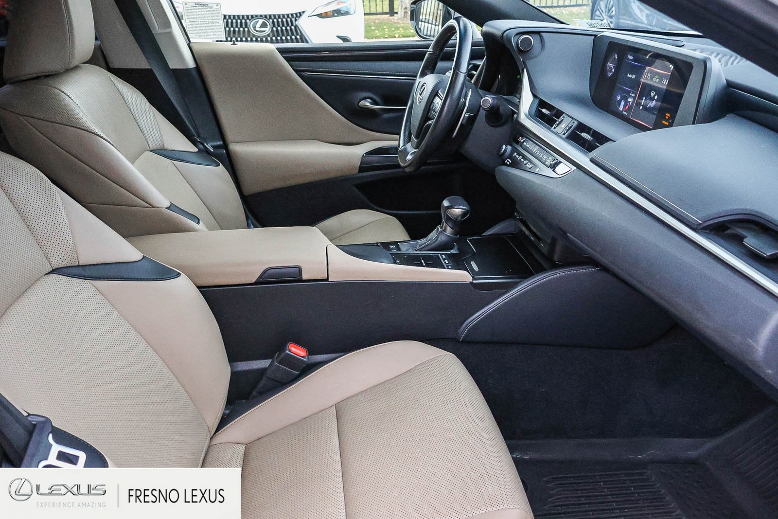 Used 2019 Lexus ES 300h image 12