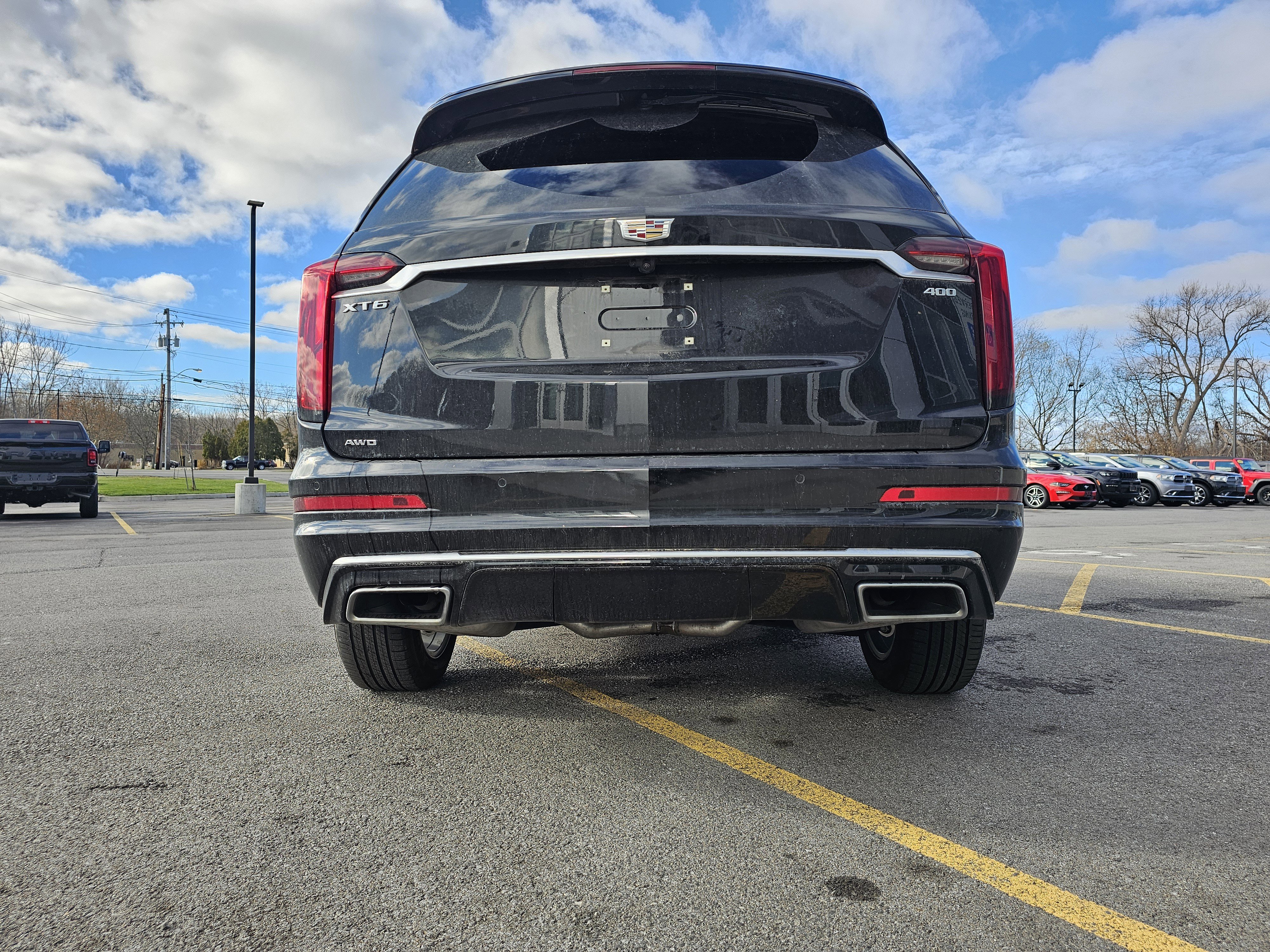 Used 2024 Cadillac XT6 Premium Luxury image 6