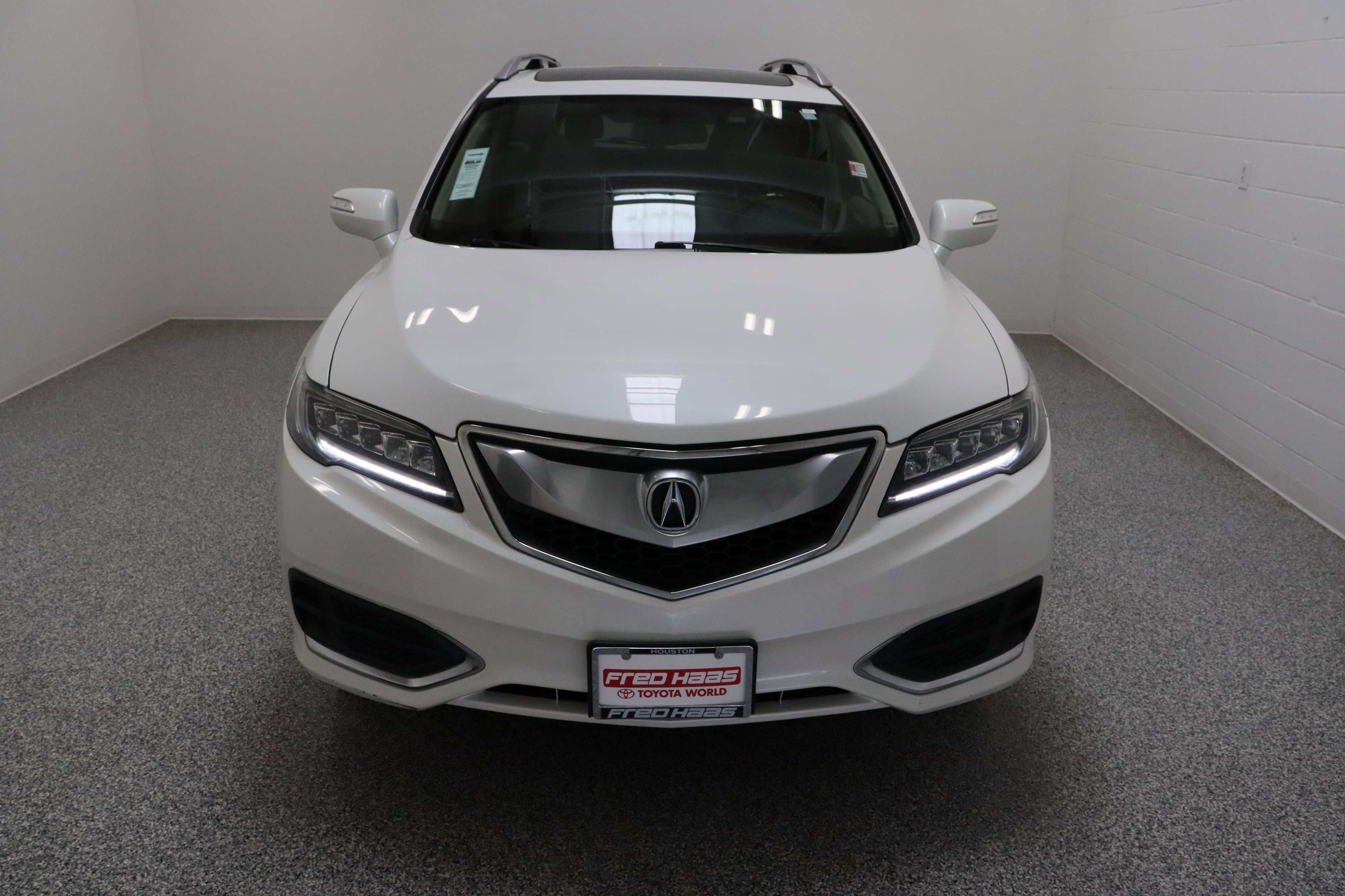 Used 2016 Acura RDX FWD w/ Technology Package image 3