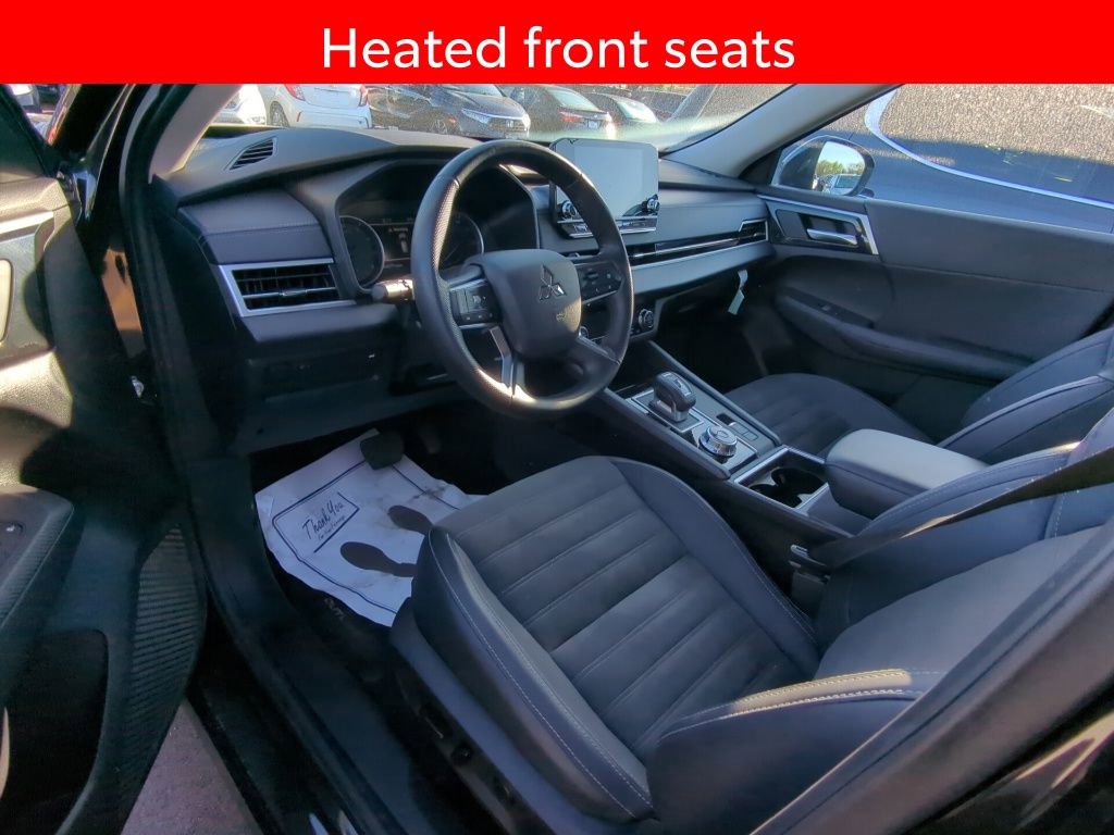 Used 2024 Mitsubishi Outlander SE image 7
