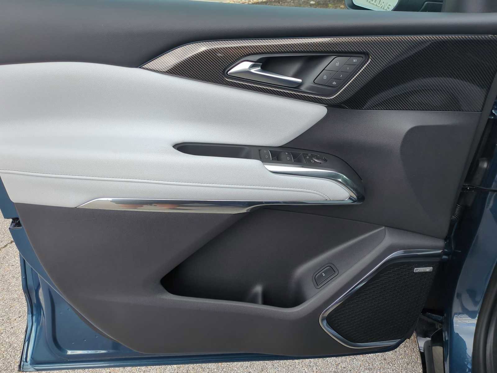 Used 2026 Chevrolet Traverse High Country w/ LPO, Floor Liner Package FWD image 22