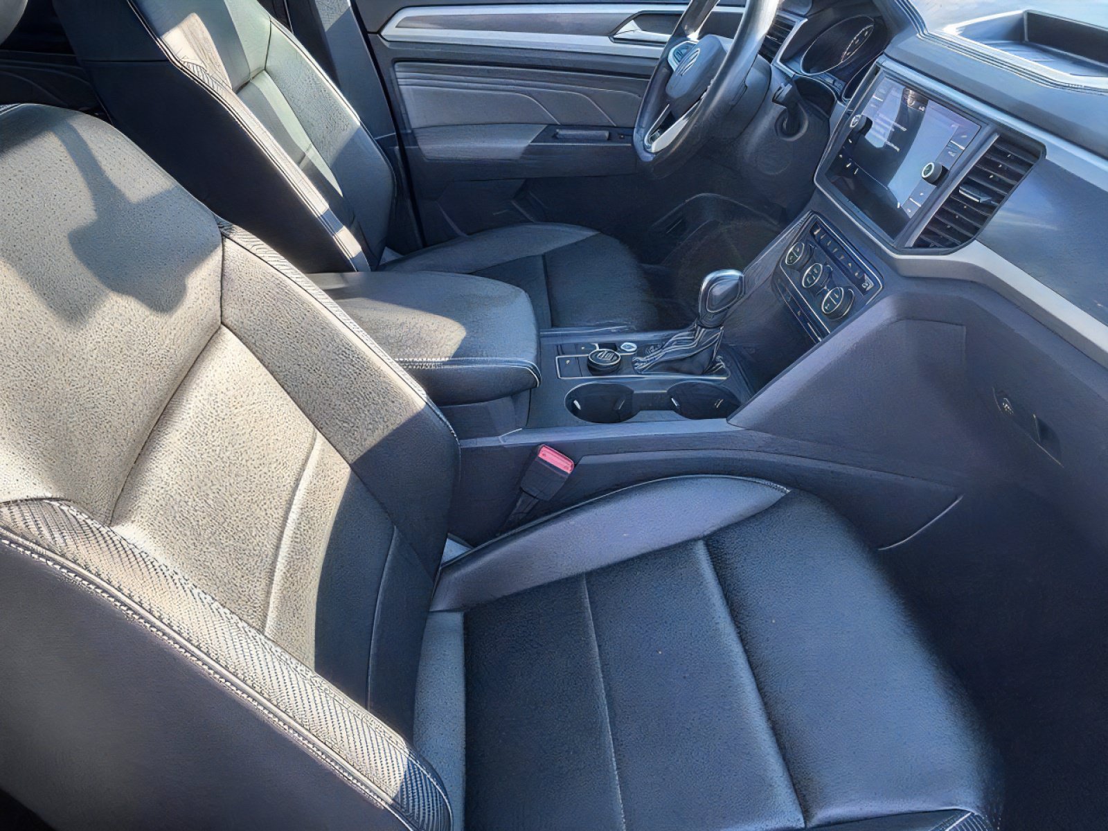 Used 2021 Volkswagen Atlas Cross Sport SE w/ Panoramic Sunroof Package AWD/4WD image 32