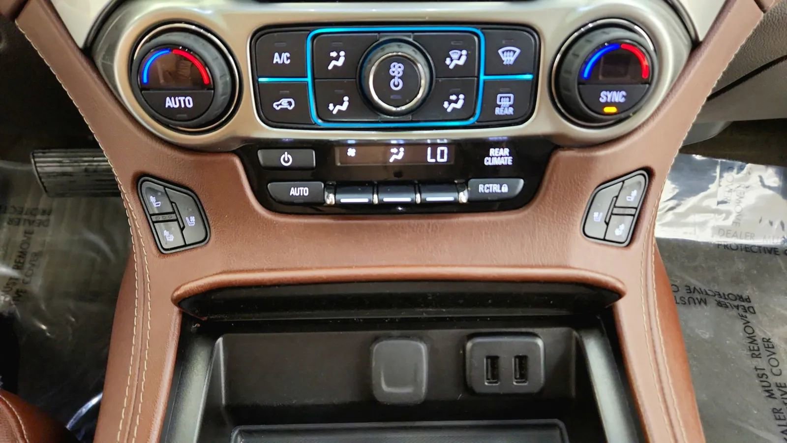 Used 2018 Chevrolet Suburban Premier image 32